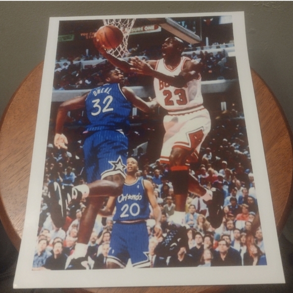 MICHAEL JORDAN CHICAGO BULLS ULTRA PREMIUM GLOSSY 8.5x11 OLD SCHOOL 7 POSTER SET - Picture 5 of 7